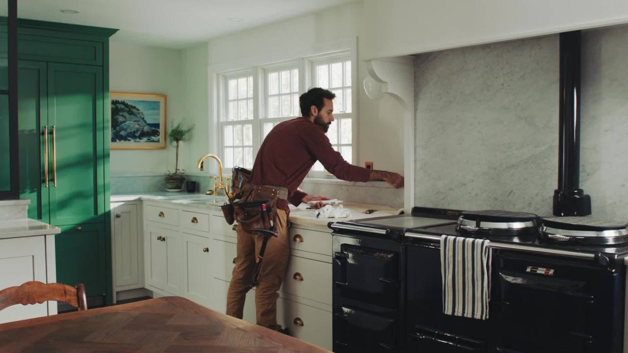 thumbnail video image 2 of GE Seal And Fill Multipurpose Kitchen & Bath, Pack of 1, White 5.5 fl oz Tube, 2 of 14