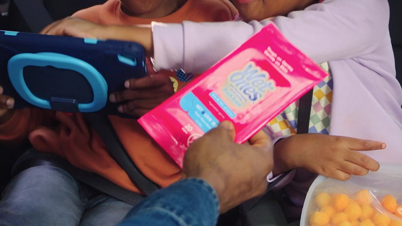 thumbnail video image 2 of Wet Ones Antibacterial Fresh Scent Hand Wipes 20 Ct Travel Pouch, Pack of 10 (200 Wipes Total), Hypoallergenic, Kills Germs, Leaves Hands Feeling Clean, 2 of 10