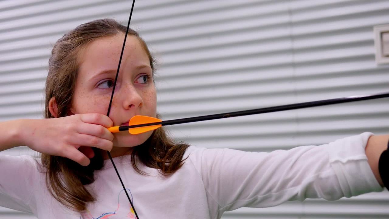 thumbnail video image 2 of Bear Archery Crusader Youth Bow Set, 2 of 16