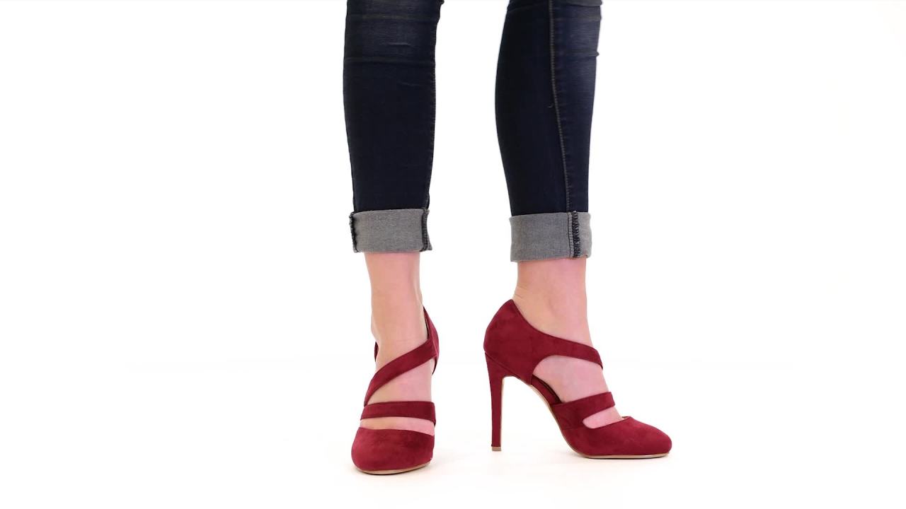 thumbnail video image 2 of Journee Womens Zeera Round Toe High Stiletto Pumps, 2 of 10