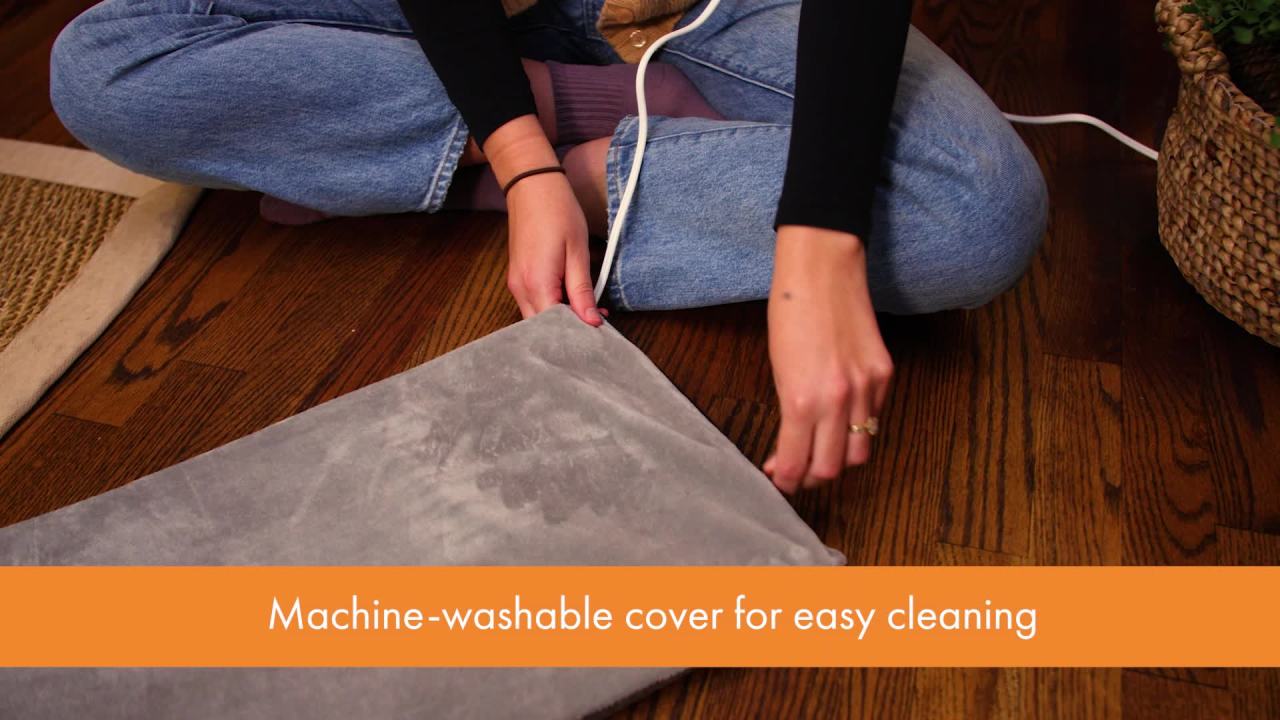 thumbnail video image 2 of K&H Pet Products Thermo-Kitty Mat Heated Cat Bed Gray 12.5 X 25 Inches, 2 of 13