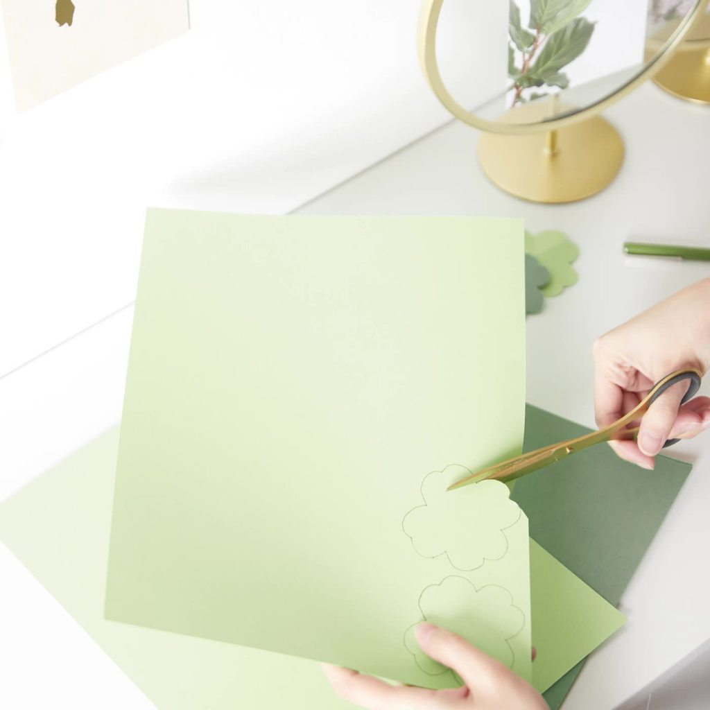 thumbnail video image 6 of Umbra Infinity Round 4"x6" Picture Frame, 6 of 6