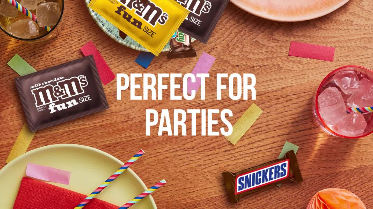 thumbnail video image 2 of M&M's, Snickers & Milky Way Chocolate Candy Variety Mix , Party Size - 19.2 oz Bulk Bag, 2 of 13